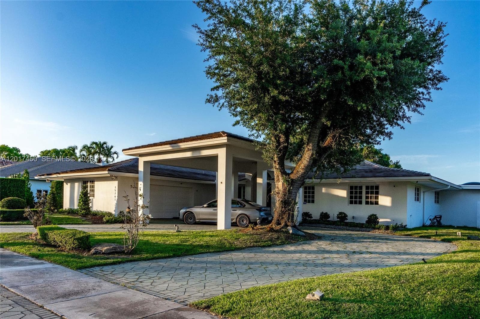 15761 Turnberry Dr, Miami Lakes FL 33014 — 2