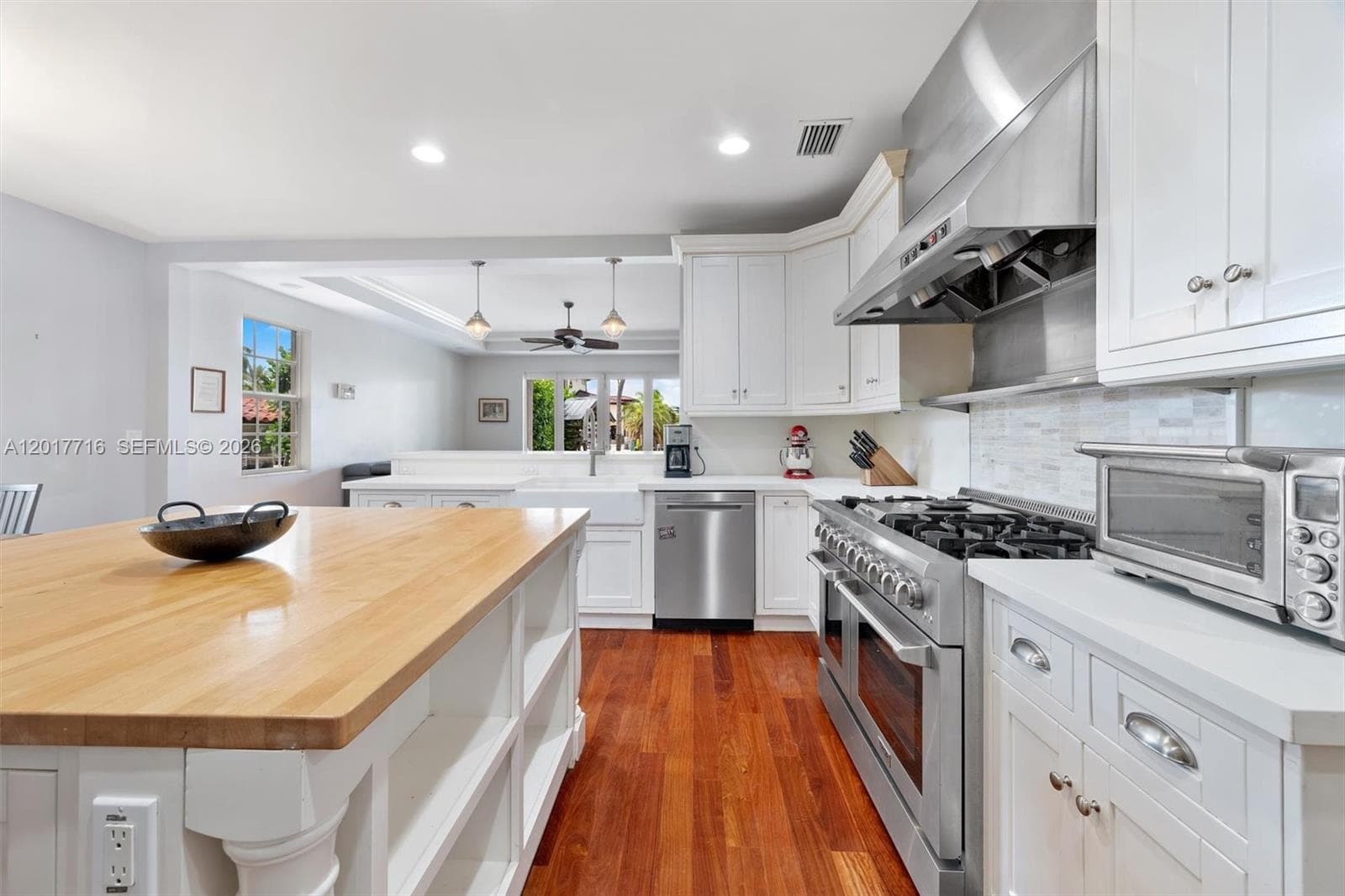 2310 Bayview Ln, North Miami FL 33181 — 27