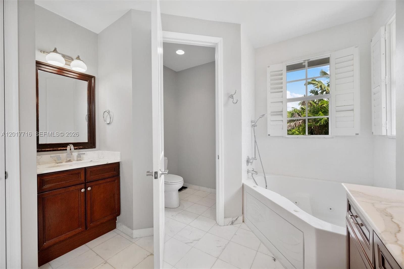 2310 Bayview Ln, North Miami FL 33181 — 46