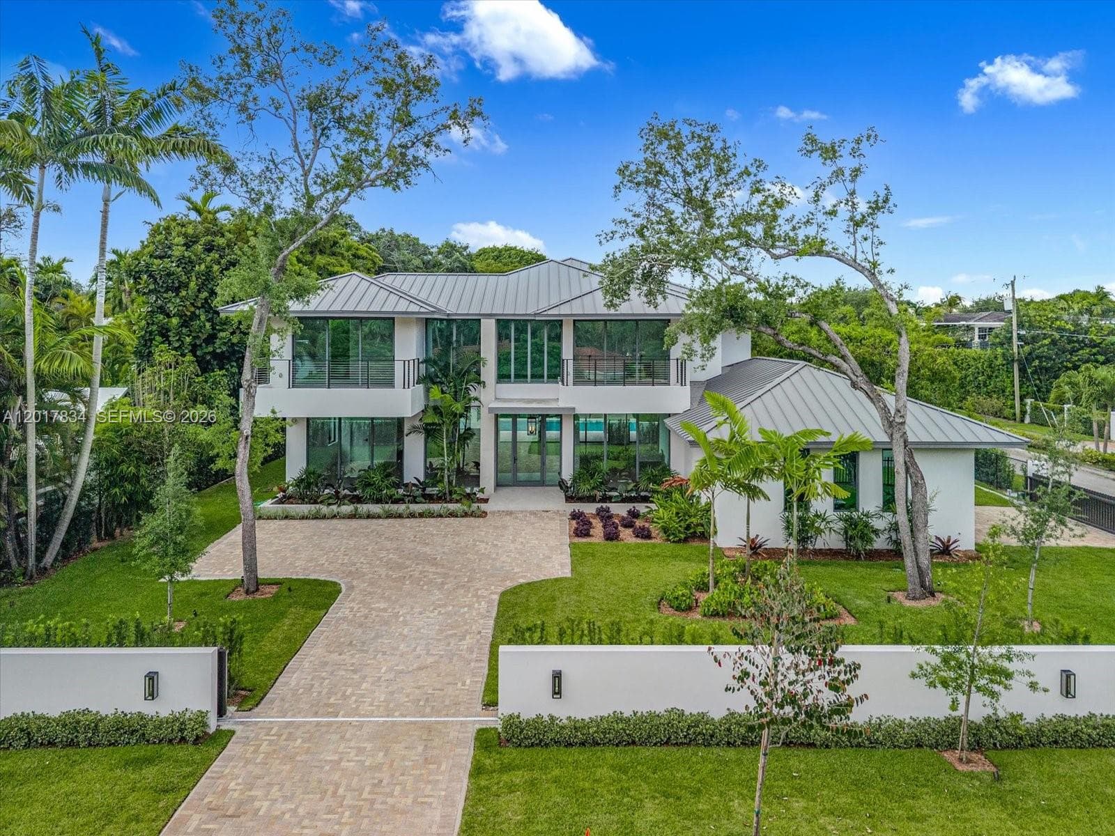 5890 SW 82nd St, South Miami FL 33143 — 3