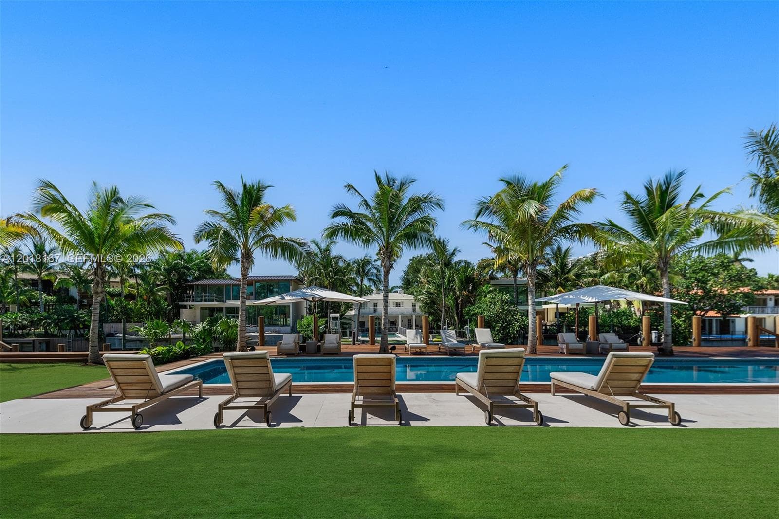 1420 W 23rd St, Miami Beach FL 33140 — 56