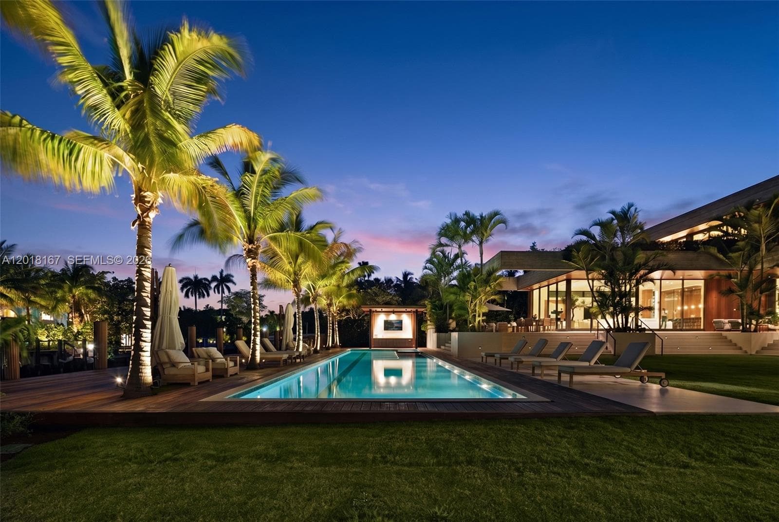 1420 W 23rd St, Miami Beach FL 33140 — 94