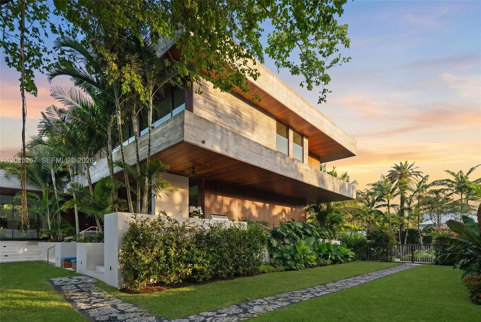 1420 W 23rd St, Miami Beach FL 33140 — 89