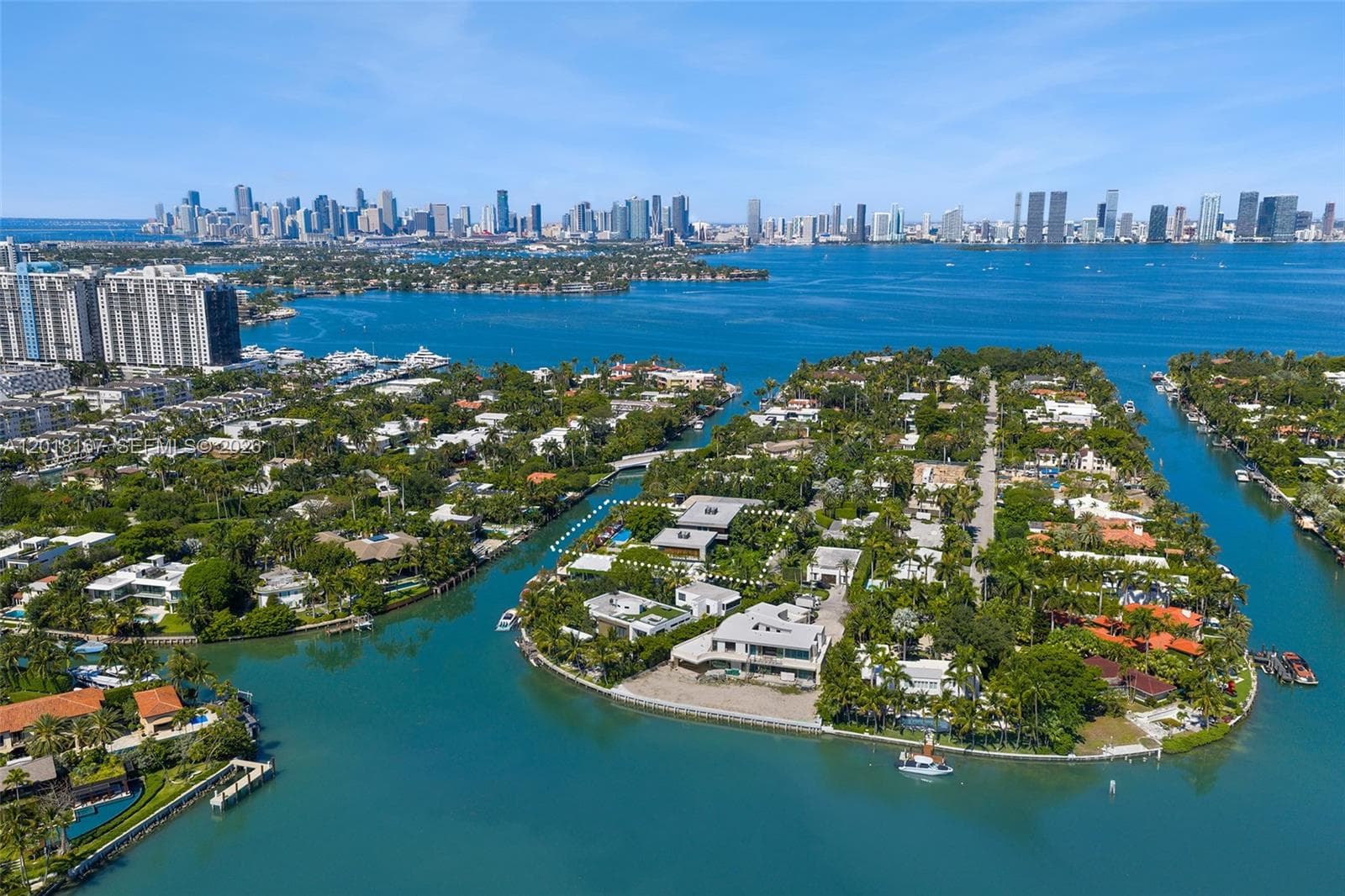 1420 W 23rd St, Miami Beach FL 33140 — 83