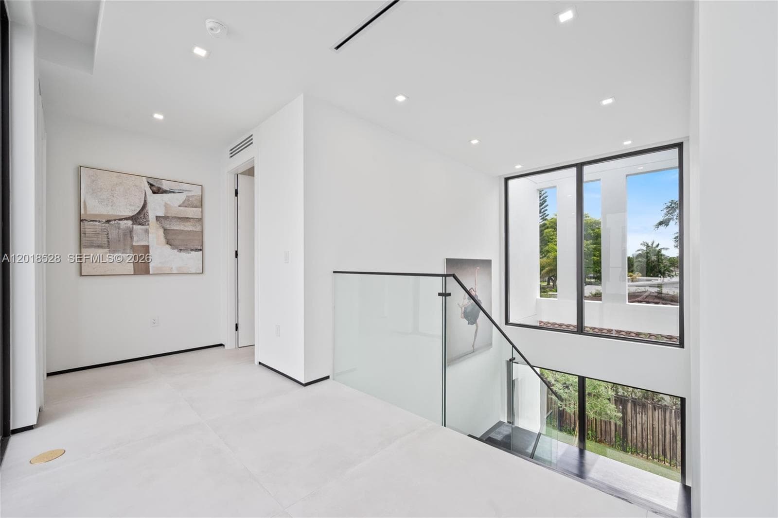 2096 Alamanda Dr, North Miami FL 33181 — 21