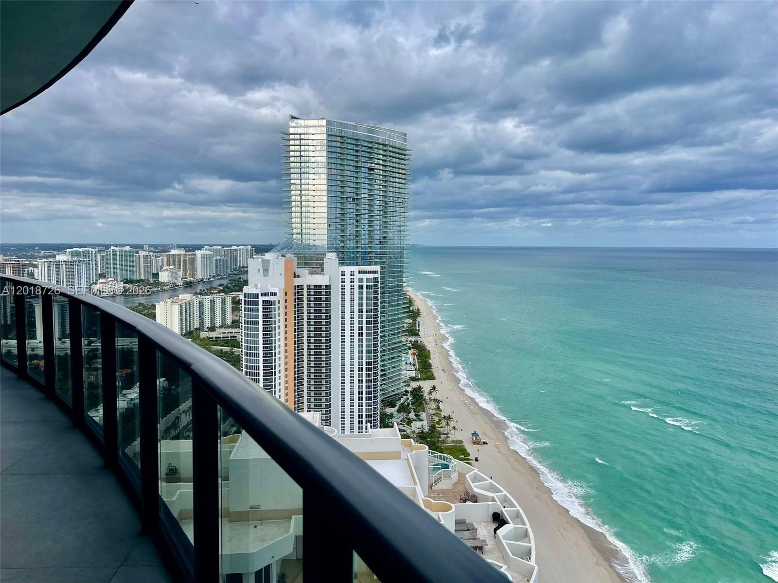 18555 Collins Ave # 3705, Sunny Isles Beach FL 33160 — 3