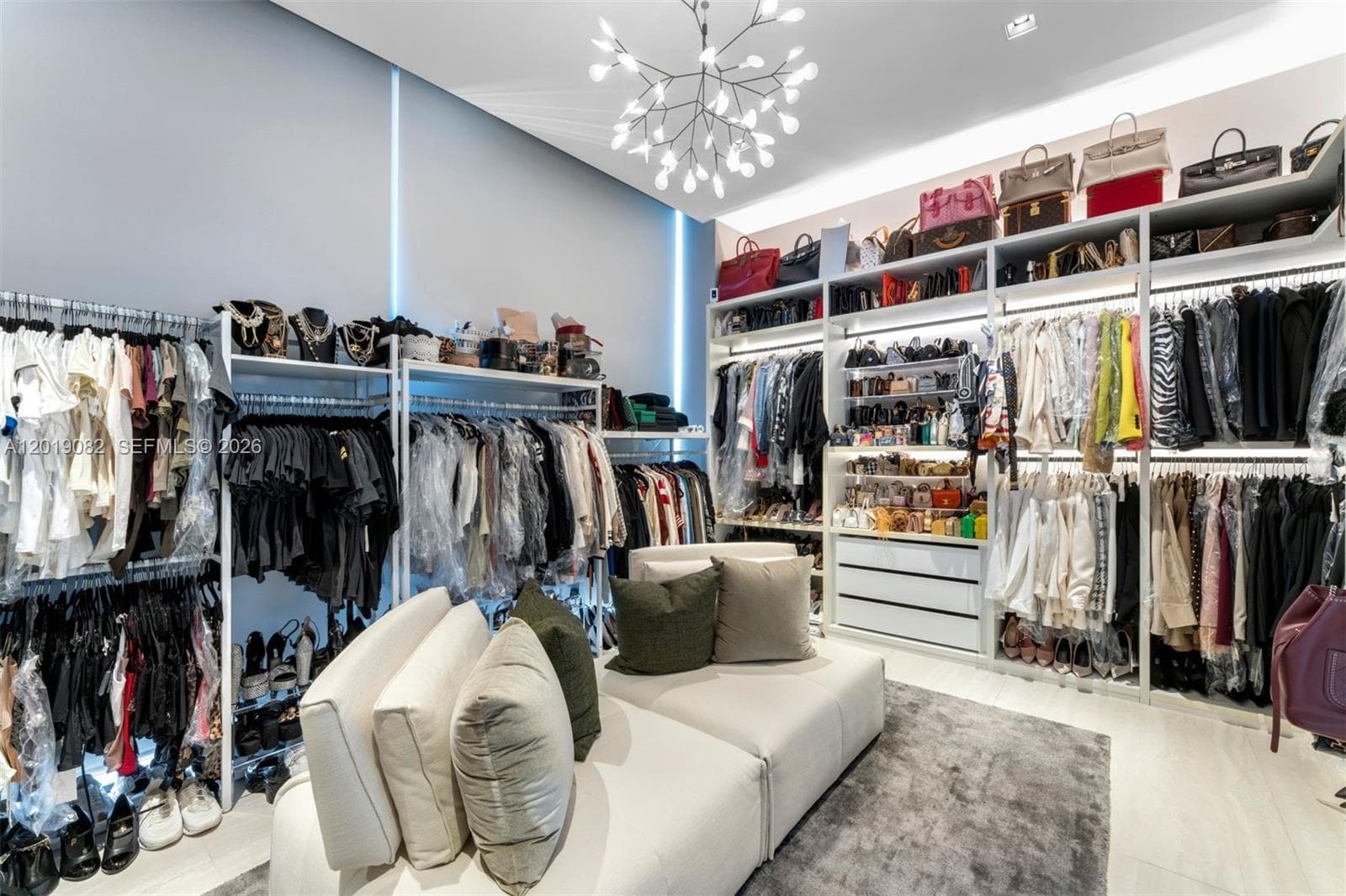 1000 Biscayne Blvd # 5101, Miami FL 33132 — 66