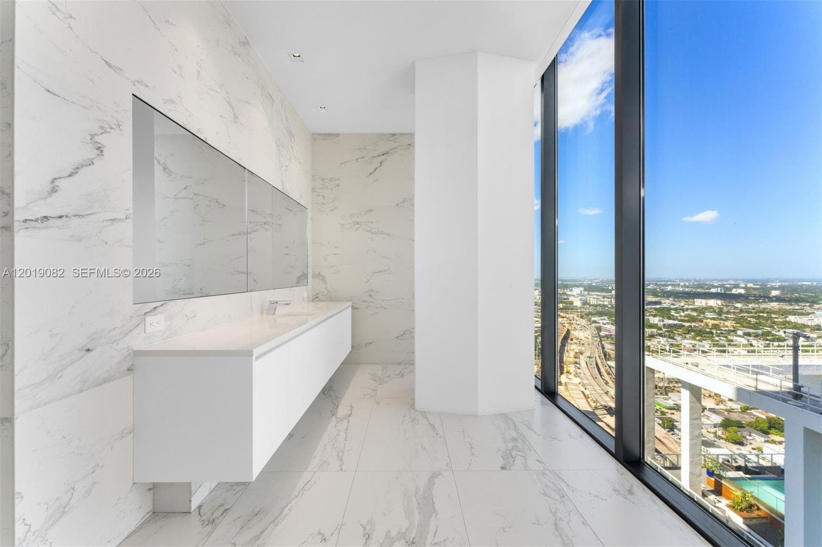 1000 Biscayne Blvd # 5101, Miami FL 33132 — 61