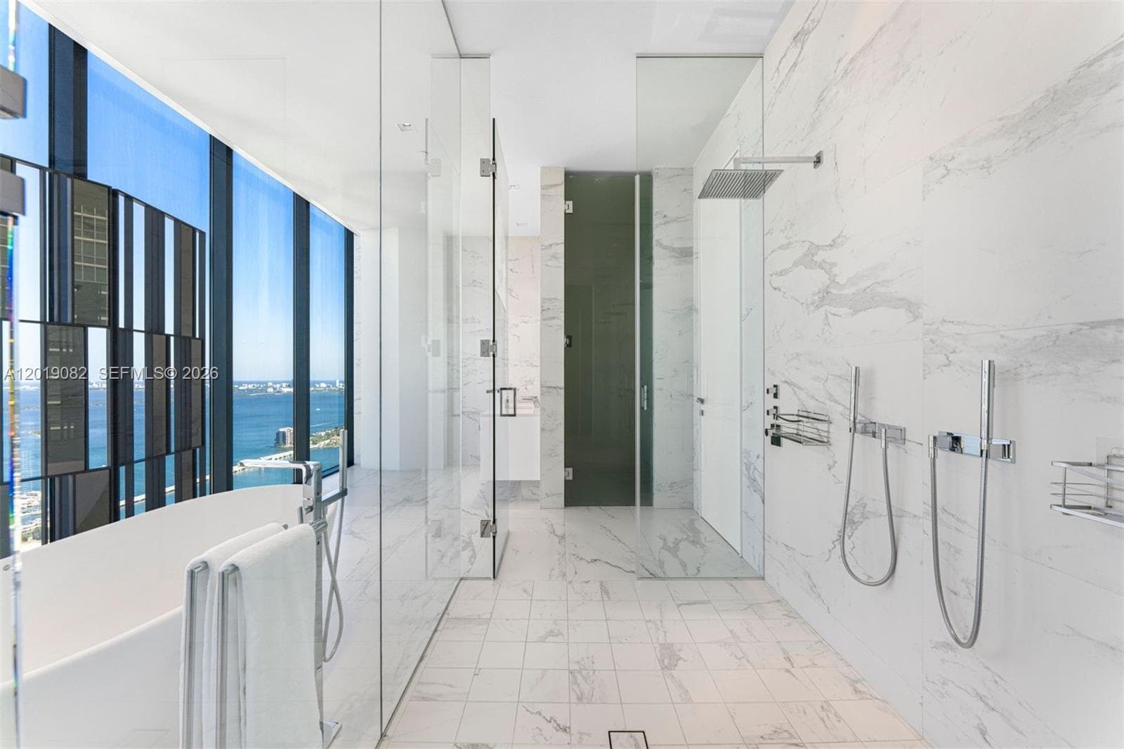 1000 Biscayne Blvd # 5101, Miami FL 33132 — 64