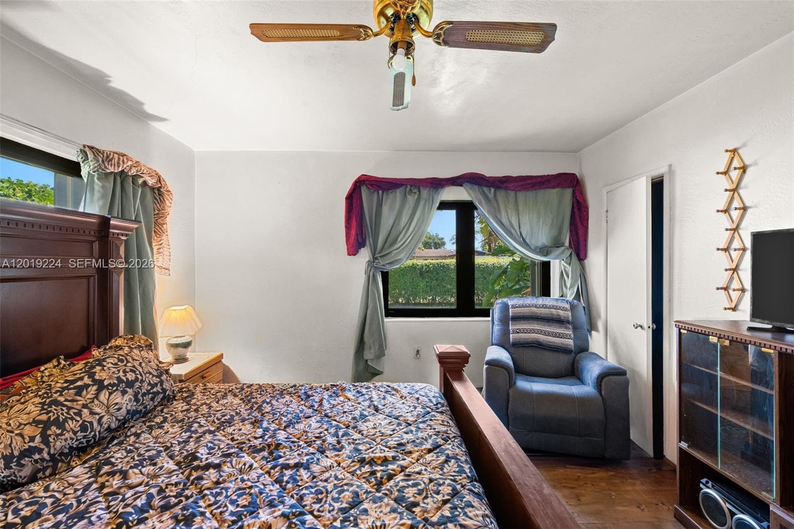 511 Dunad Ave, Opa-Locka FL 33054 — 22