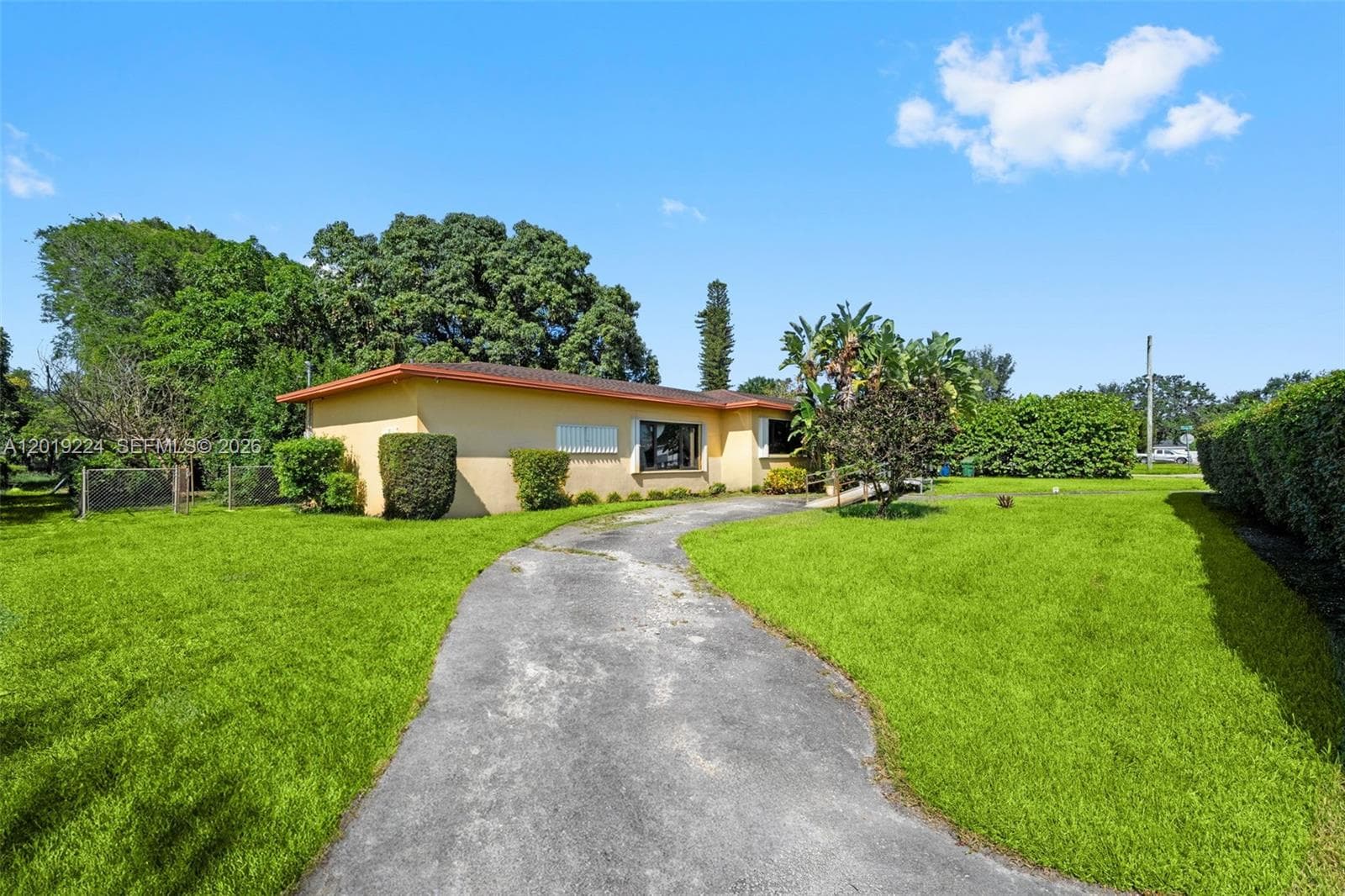 511 Dunad Ave, Opa-Locka FL 33054 — 4