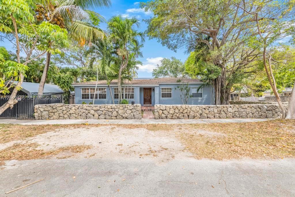 2301 Tequesta Ln, Coconut Grove FL 33133 — 1