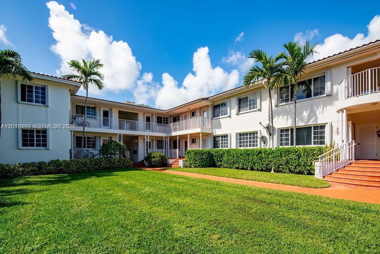 34 Bal Bay Dr, Bal Harbour FL 33154 — 8