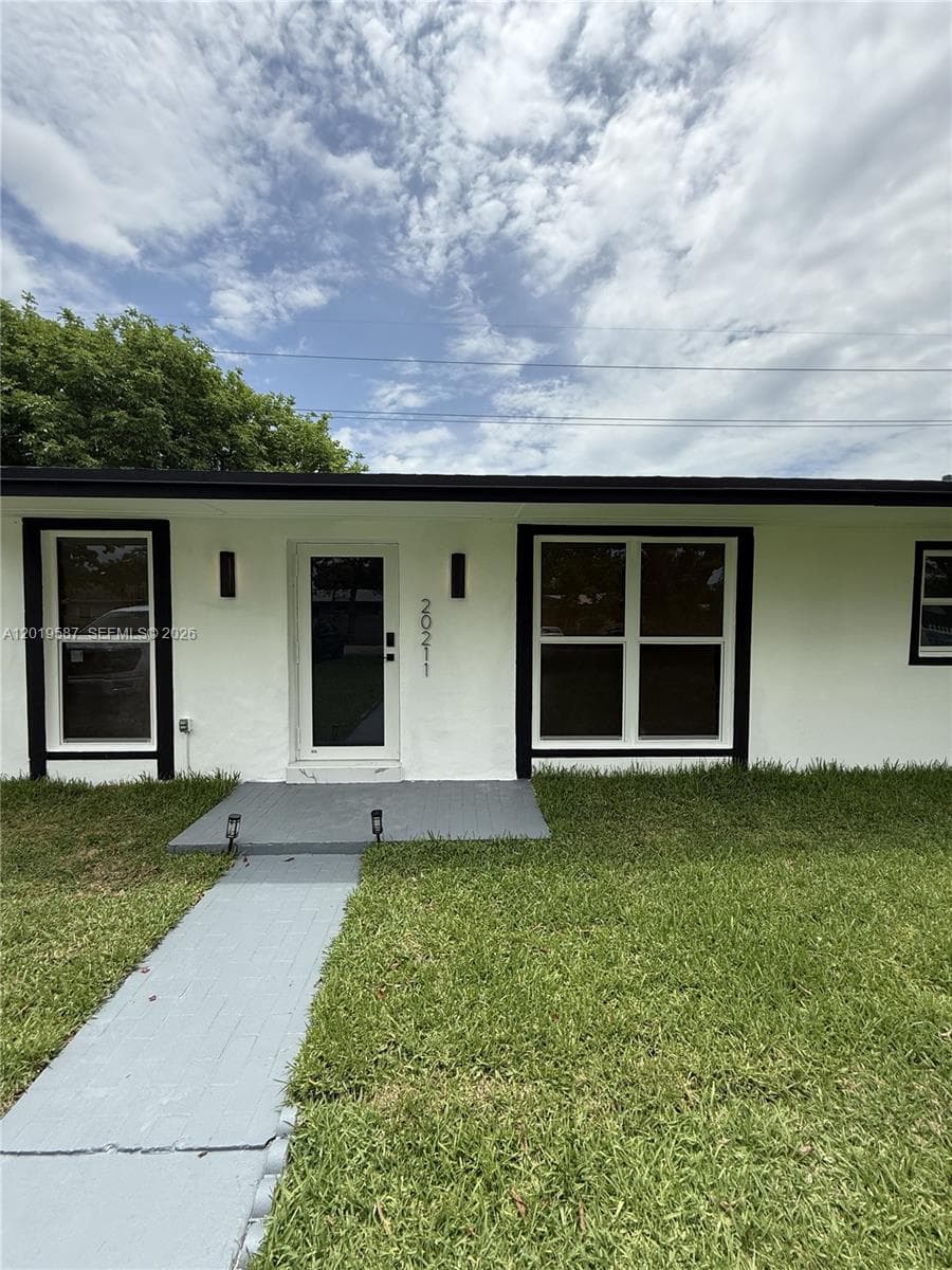 20211 NW 42nd Ave, Miami Gardens FL 33055 — 6
