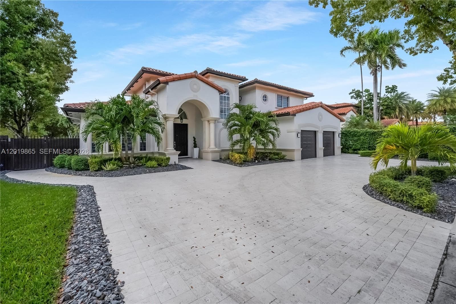 15632 NW 79th Ct, Miami Lakes FL 33016 — 48