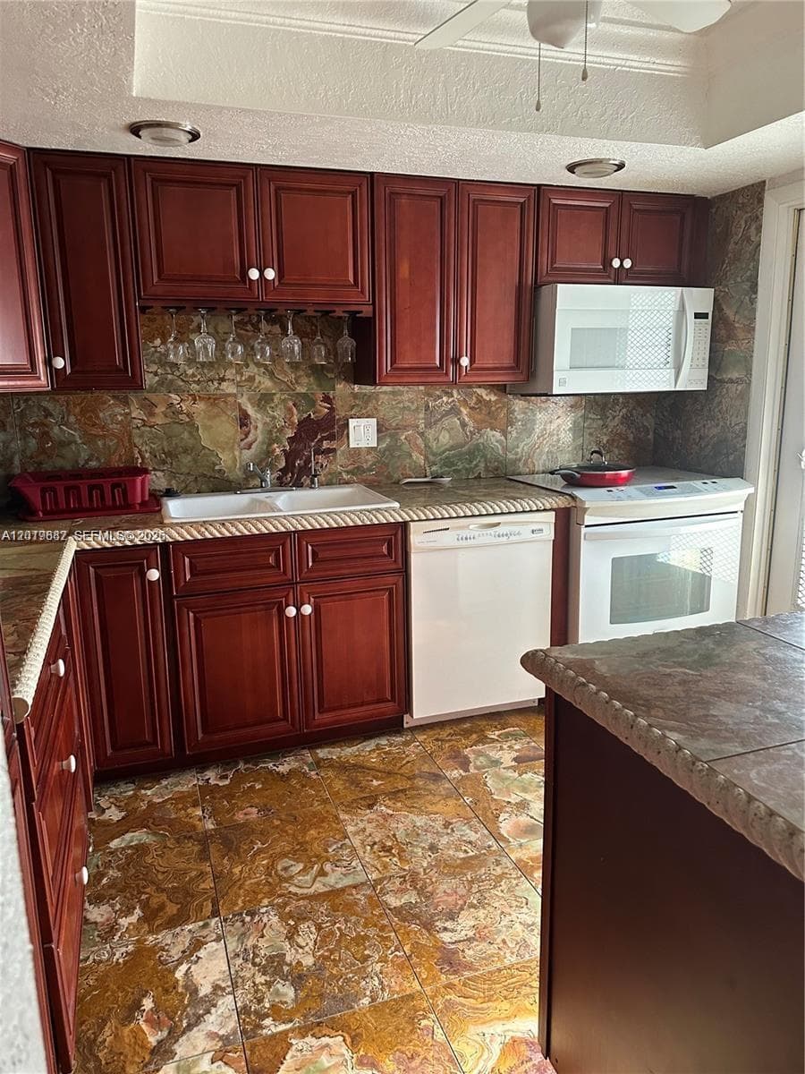 19051 NE 2nd Ave # 1514, Miami FL 33179 — 2