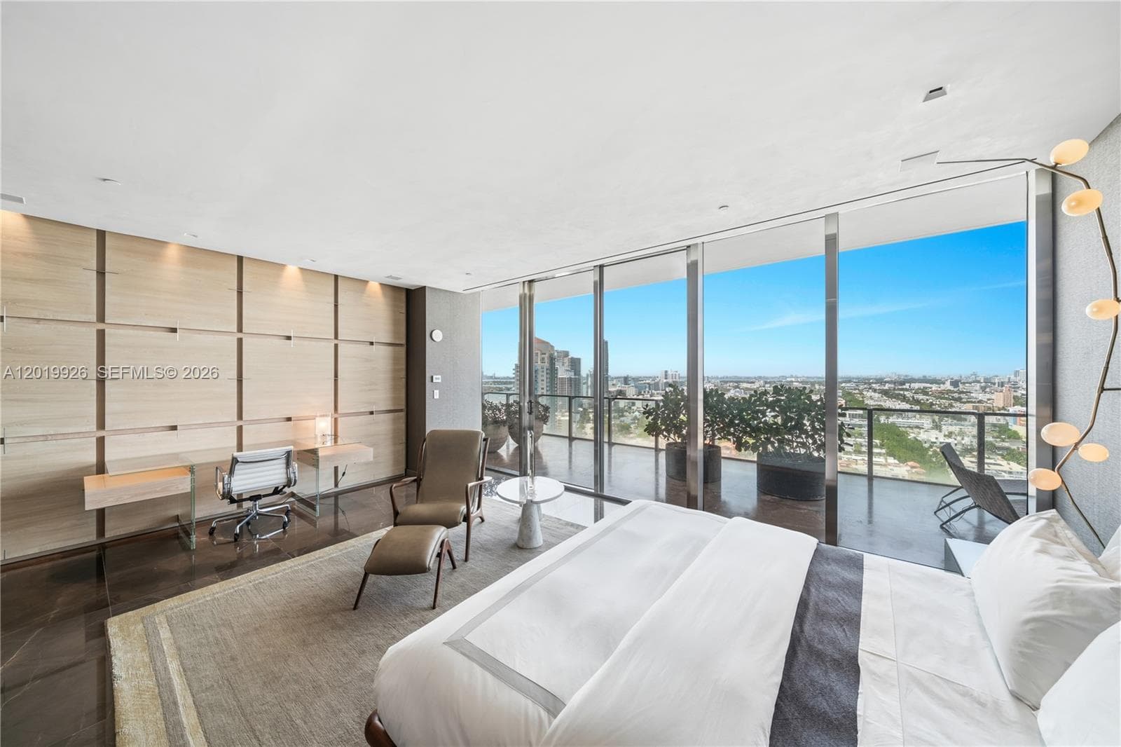 800 S Pointe Dr # 2204, Miami Beach FL 33139 — 63