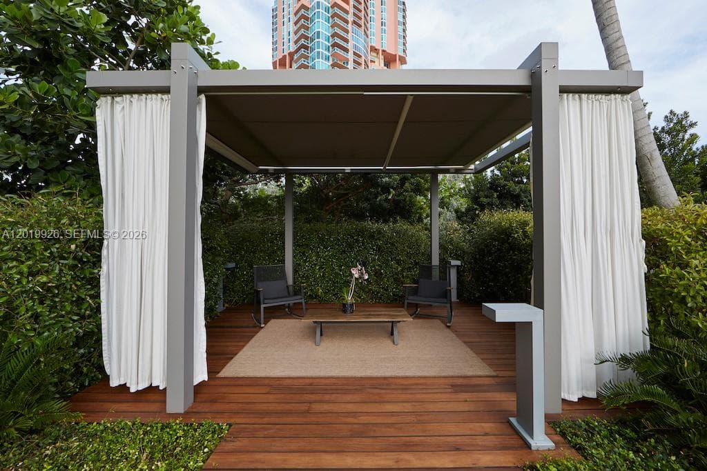 800 S Pointe Dr # 2204, Miami Beach FL 33139 — 84