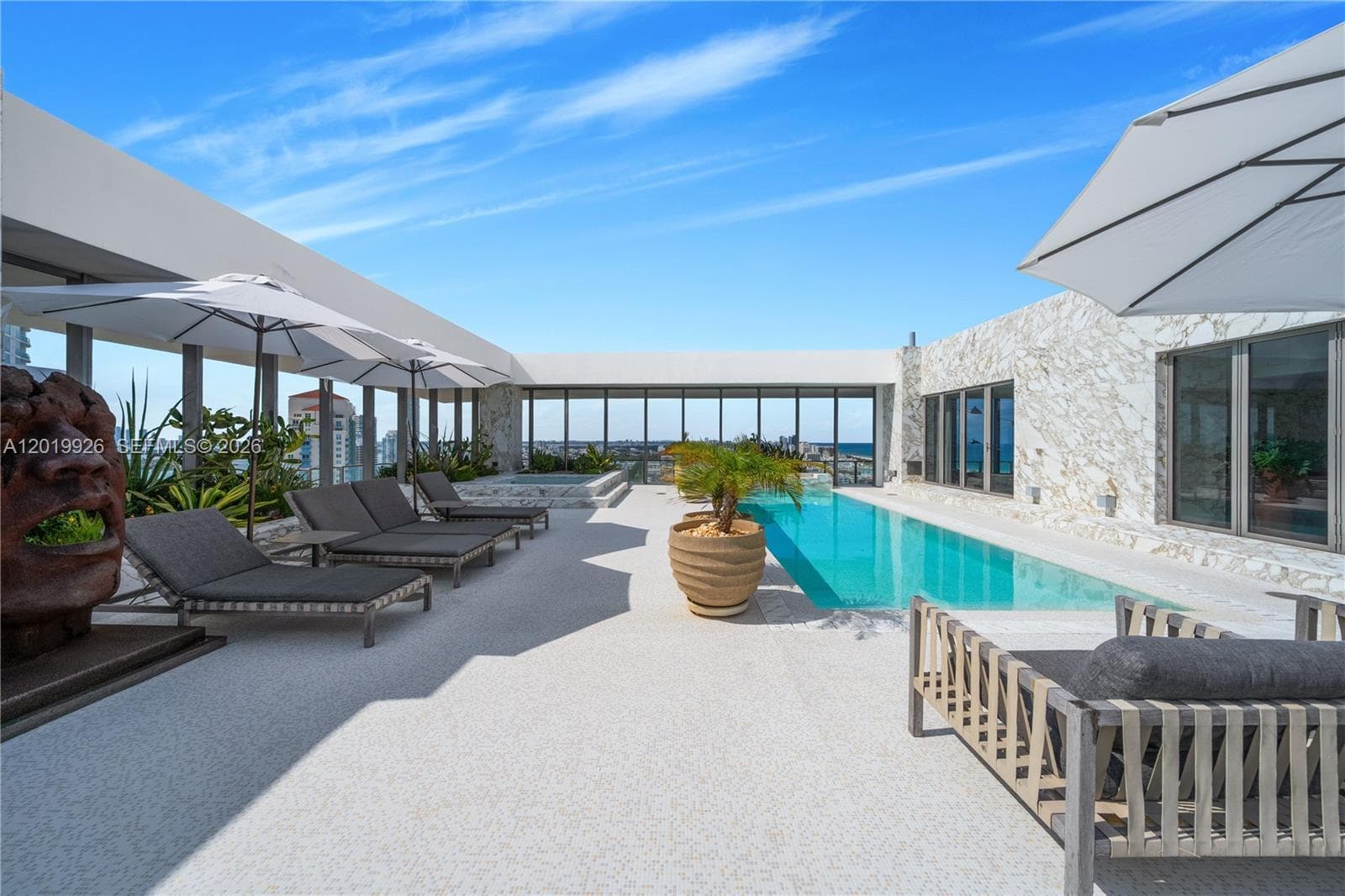 800 S Pointe Dr # 2204, Miami Beach FL 33139 — 36