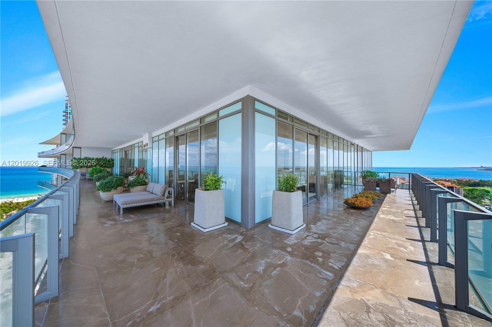 800 S Pointe Dr # 2204, Miami Beach FL 33139 — 65