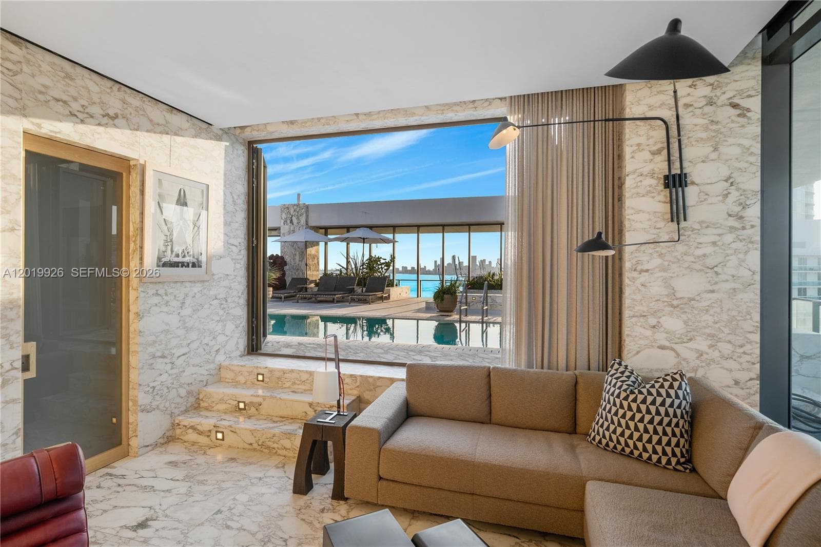 800 S Pointe Dr # 2204, Miami Beach FL 33139 — 49