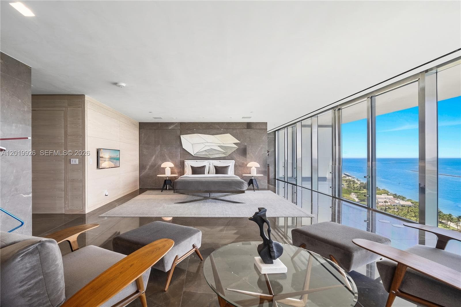 800 S Pointe Dr # 2204, Miami Beach FL 33139 — 55