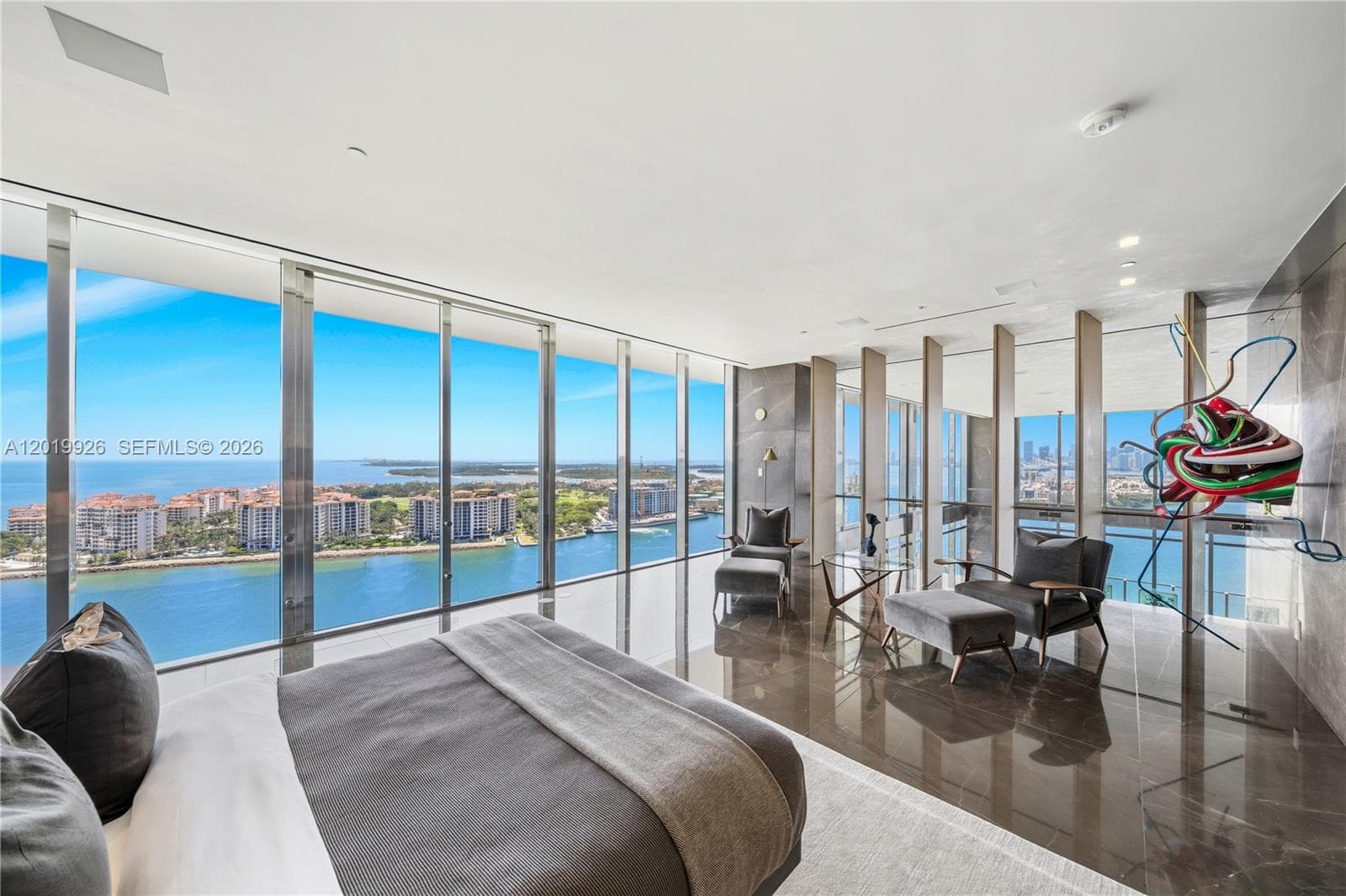 800 S Pointe Dr # 2204, Miami Beach FL 33139 — 54