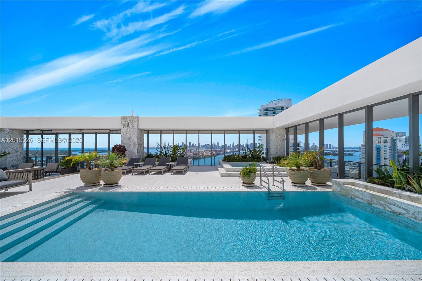800 S Pointe Dr # 2204, Miami Beach FL 33139 — 35
