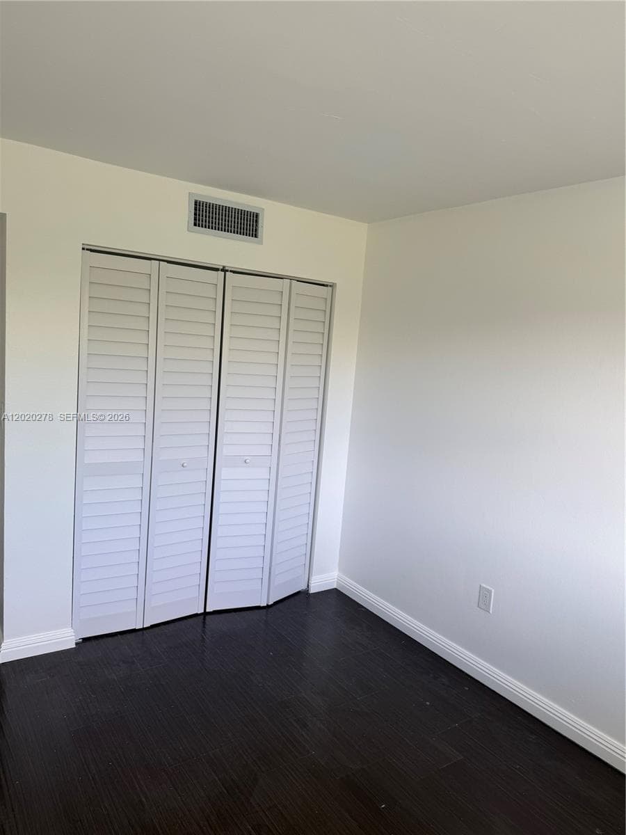7195 NW 179th St, Hialeah FL 33015 — 11