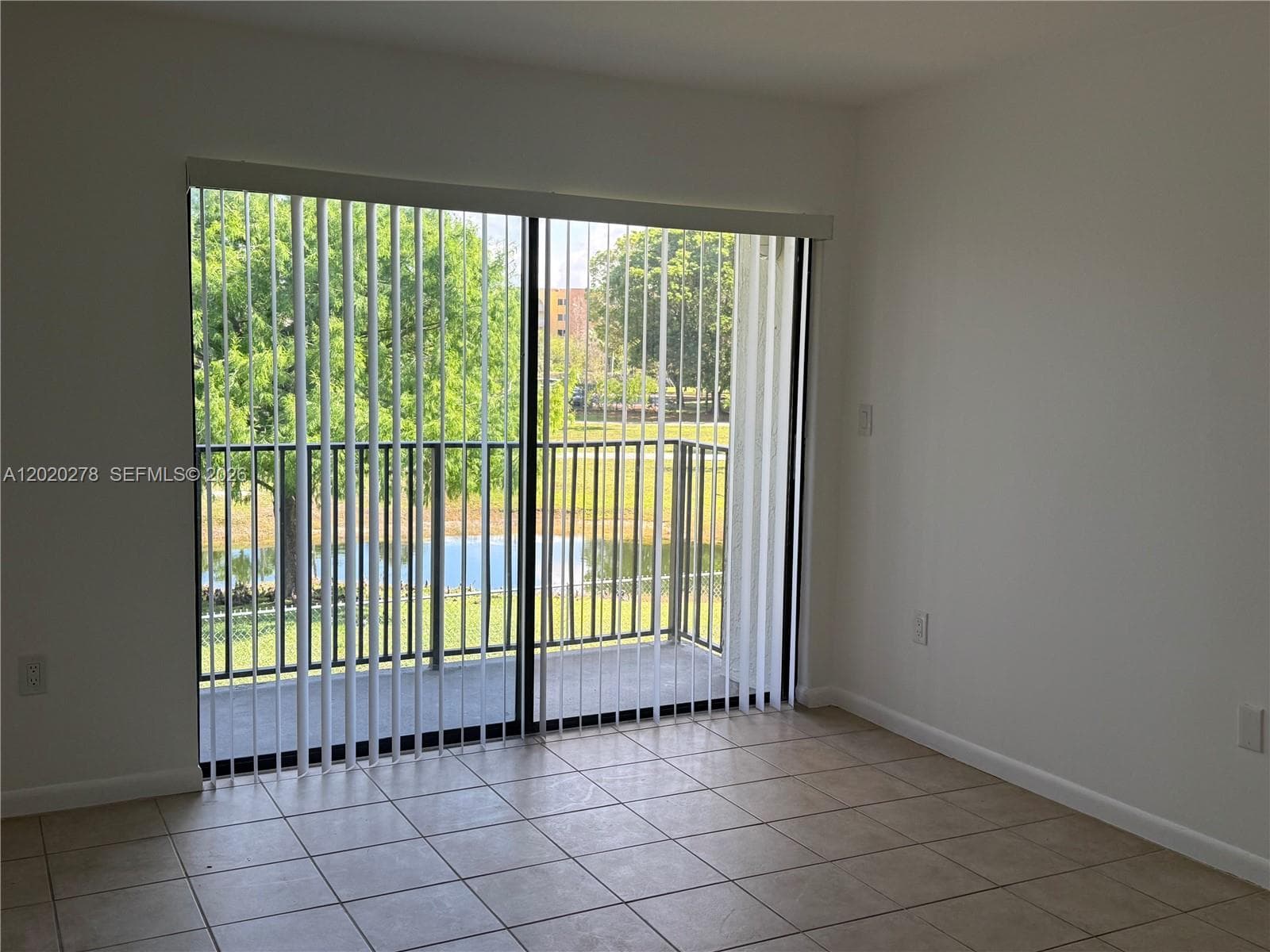 7195 NW 179th St, Hialeah FL 33015 — 4