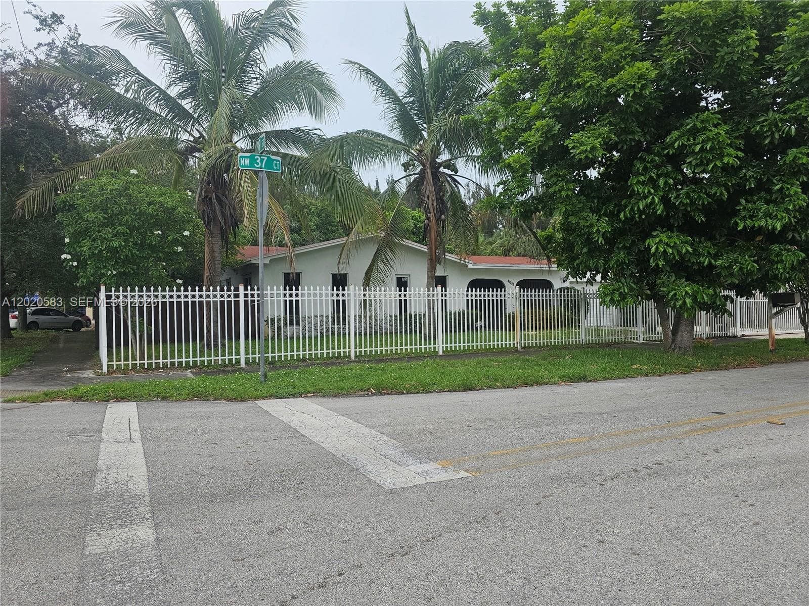 15851 NW 37th Ct, Miami Gardens FL 33054 — 2