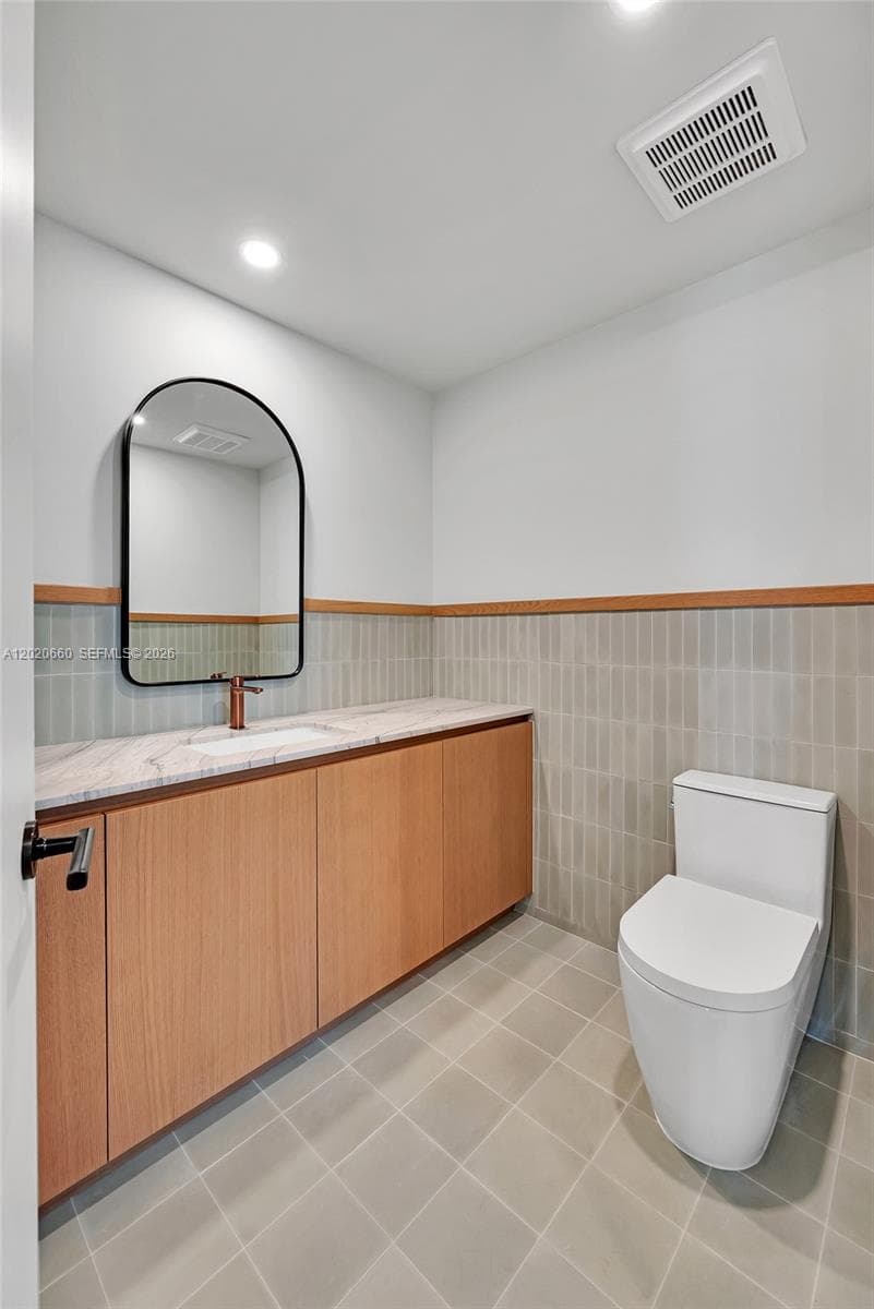 1176 97th St # 704, Bay Harbor Islands FL 33154 — 21