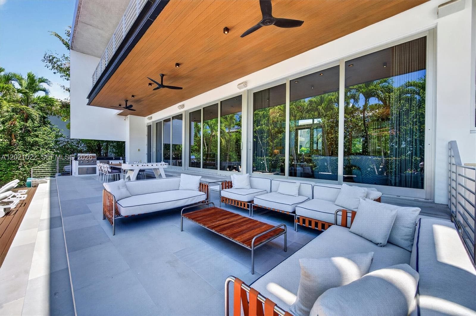 625 Curtiswood Dr, Key Biscayne FL 33149 — 42
