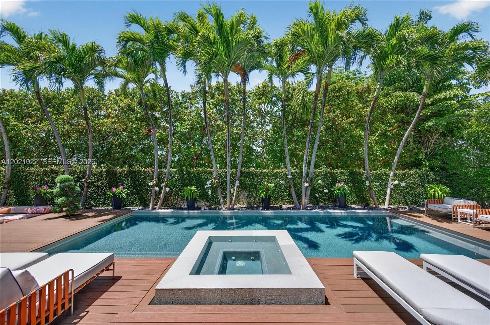 625 Curtiswood Dr, Key Biscayne FL 33149 — 36