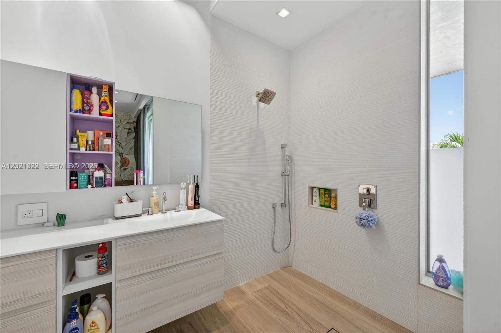 625 Curtiswood Dr, Key Biscayne FL 33149 — 32