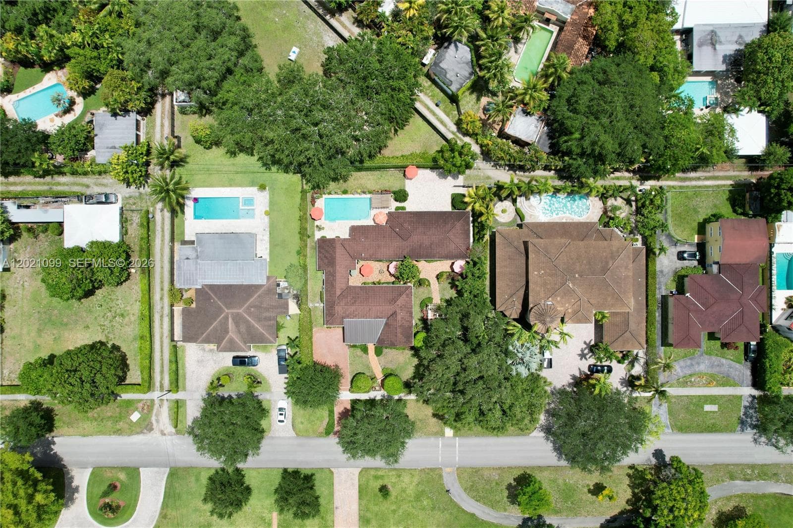 37 Deer Run, Miami Springs FL 33166 — 2