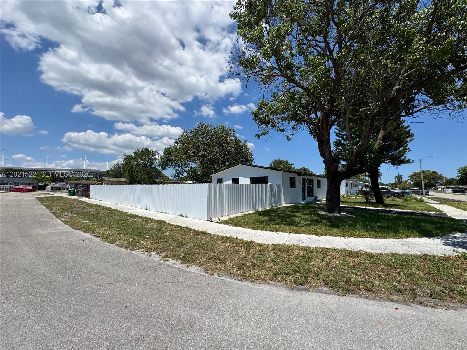 2251 NW 193rd Ter, Miami Gardens FL 33056 — 13