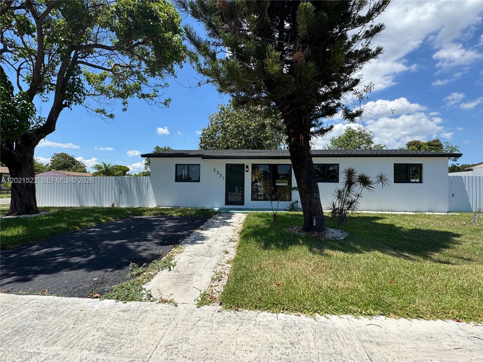 2251 NW 193rd Ter, Miami Gardens FL 33056 — 1