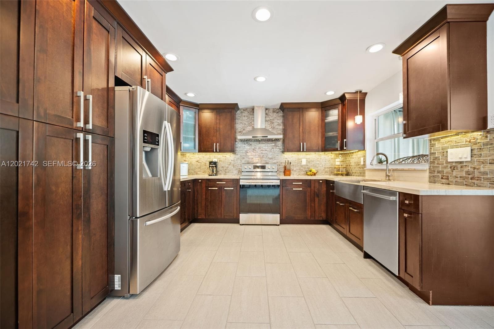 1183 Robin Ave, Miami Springs FL 33166 — 11