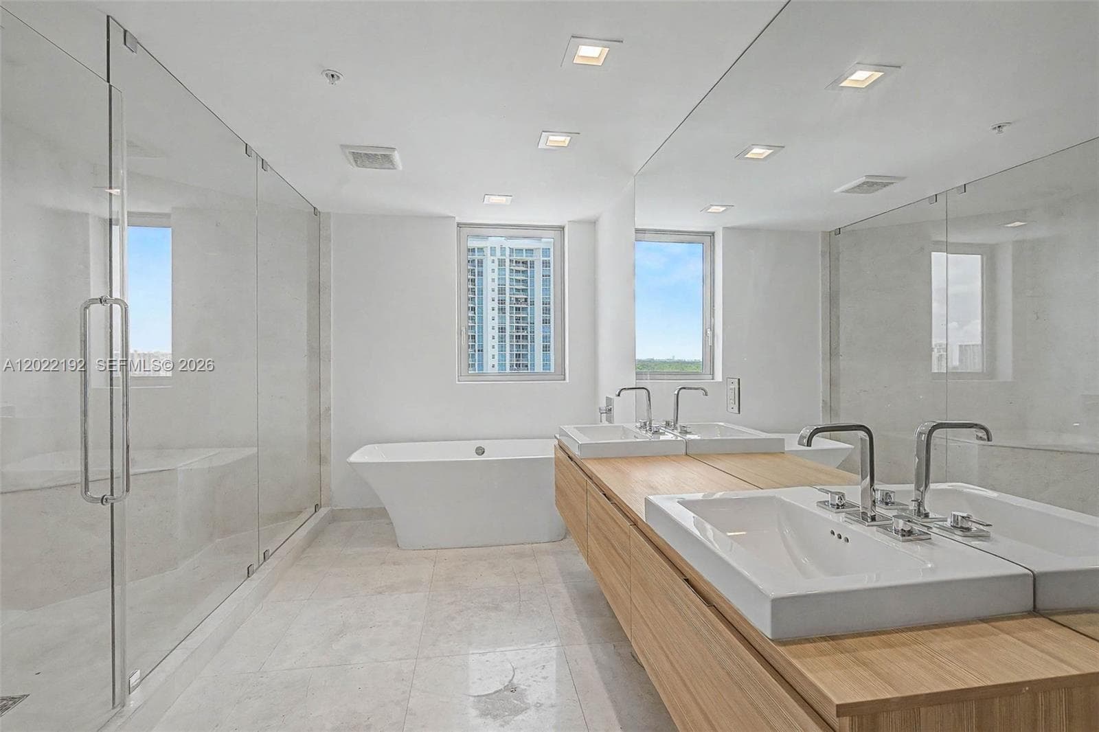 17111 Biscayne Blvd, North Miami Beach FL 33160 — 31