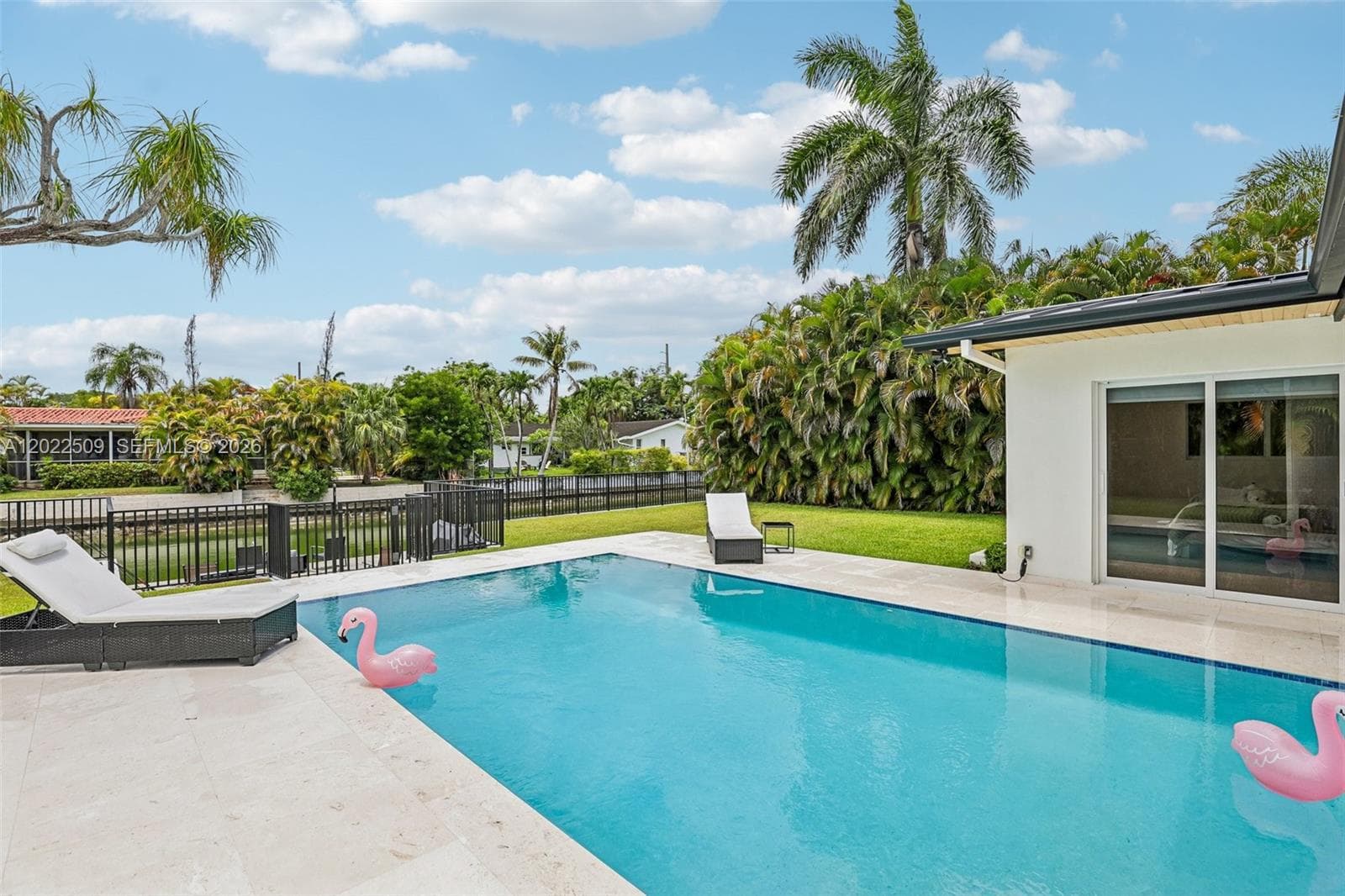 5620 SW 63rd Ct, South Miami FL 33143 — 25