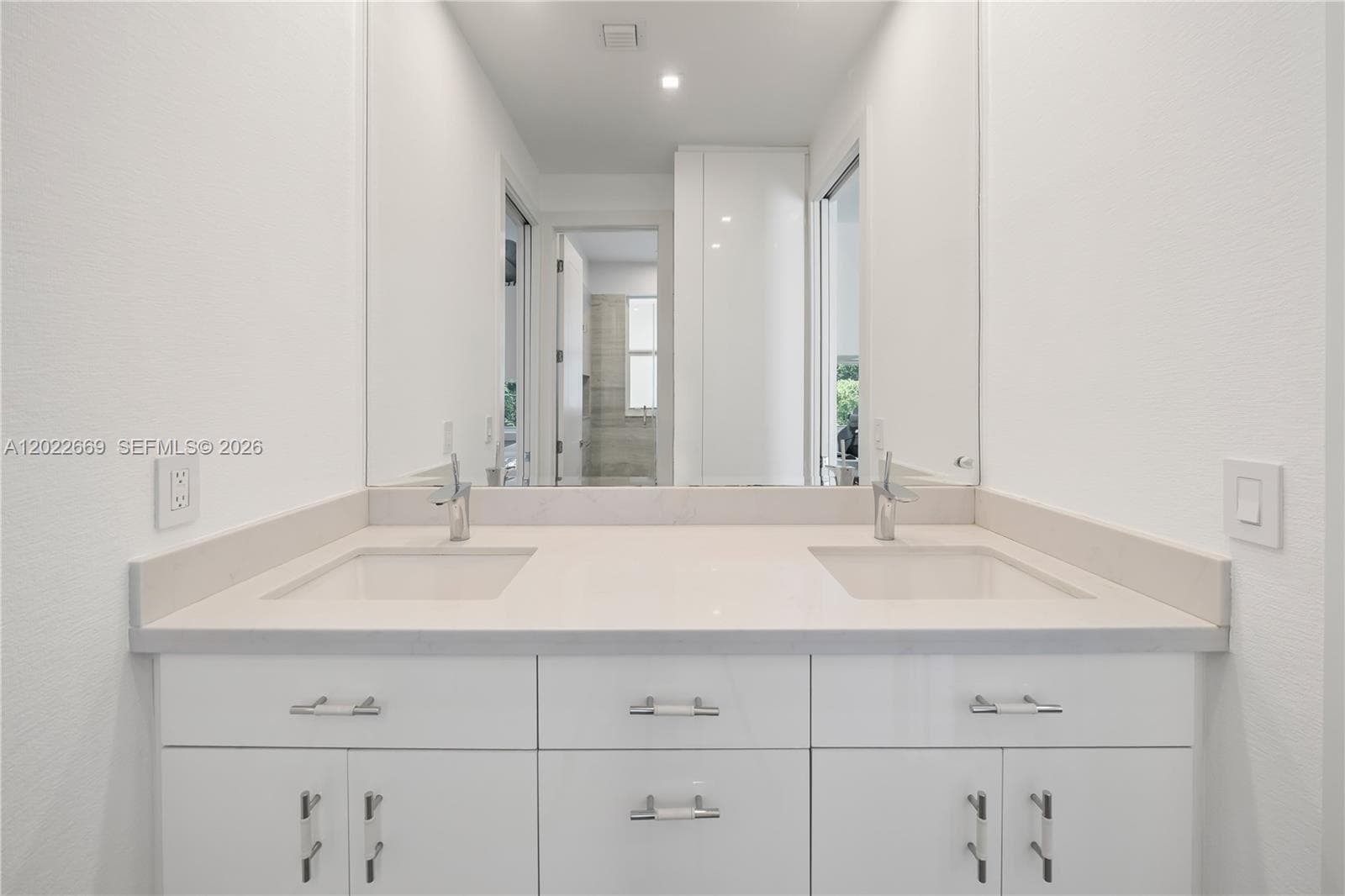 5700 SW 86th St, South Miami FL 33143 — 46