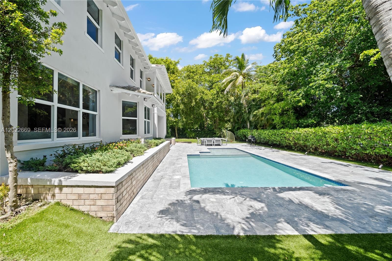 5700 SW 86th St, South Miami FL 33143 — 55