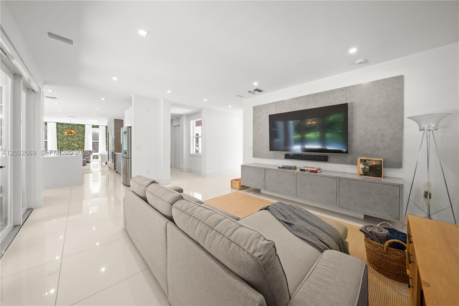 5700 SW 86th St, South Miami FL 33143 — 25