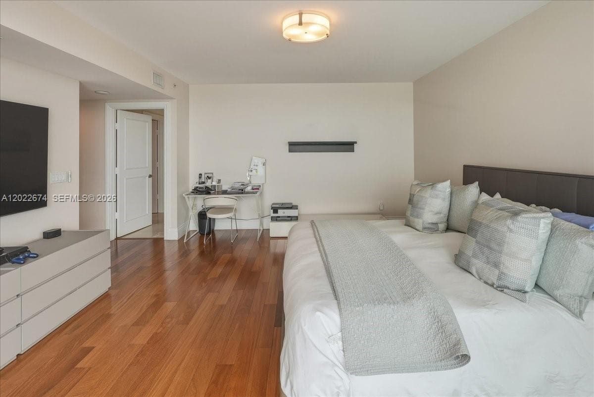 3301 NE 183rd St # 2101, Aventura FL 33160 — 11