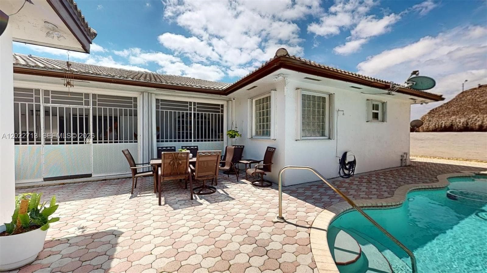 357 W 44th St, Hialeah FL 33012 — 67