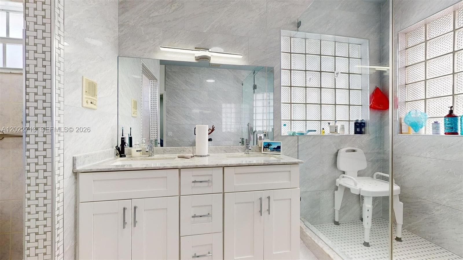 357 W 44th St, Hialeah FL 33012 — 39