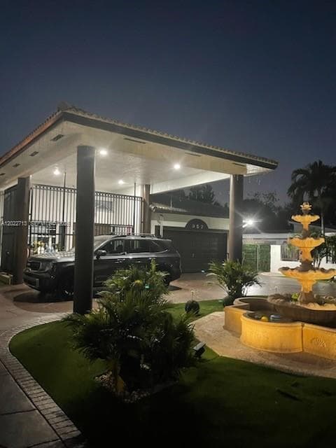 357 W 44th St, Hialeah FL 33012 — 87