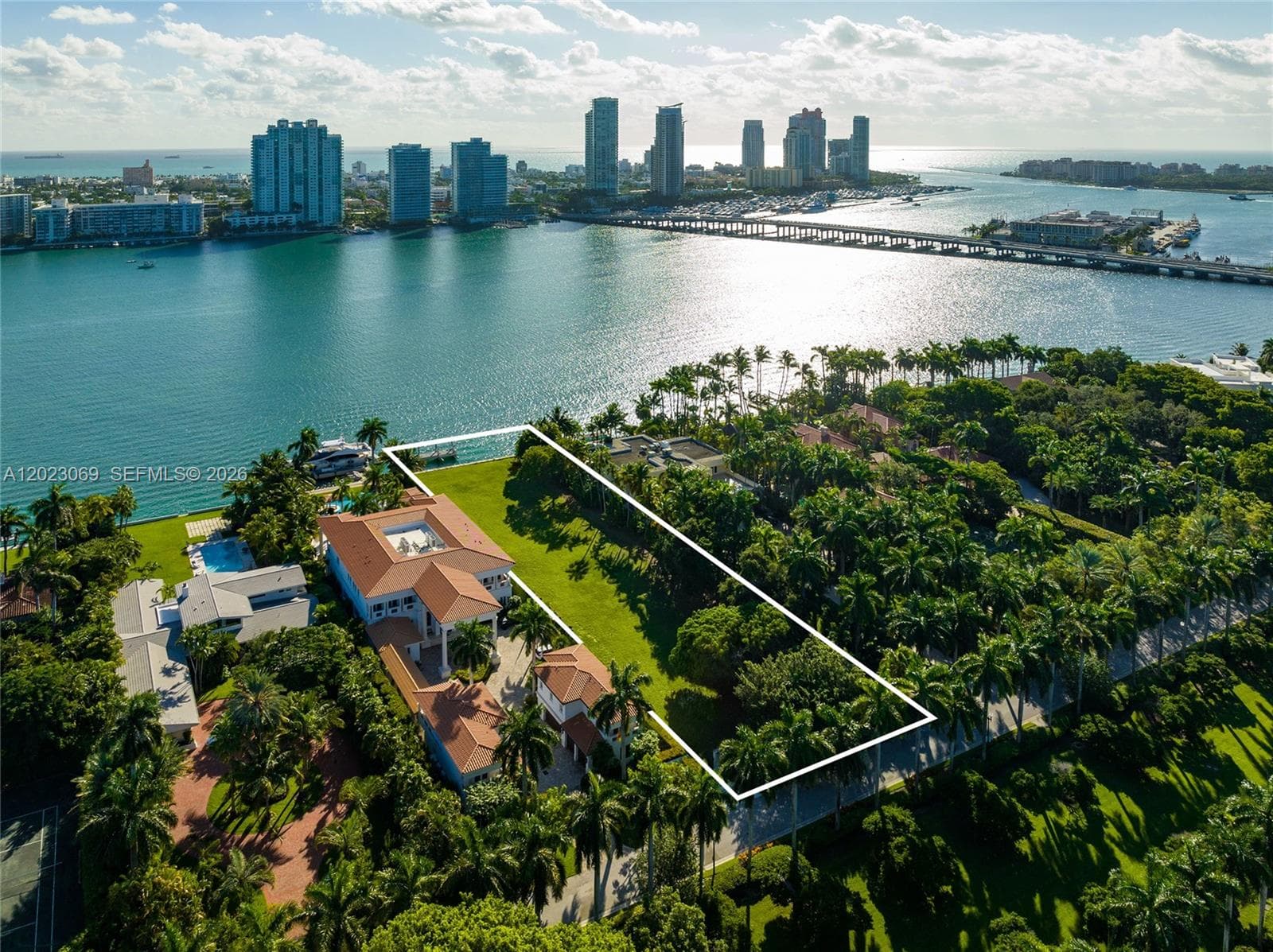 36 Star Island Dr, Miami Beach FL 33139 — 4
