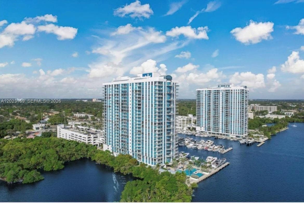 17111 Biscayne Blvd # 2209, North Miami Beach FL 33160 — 26
